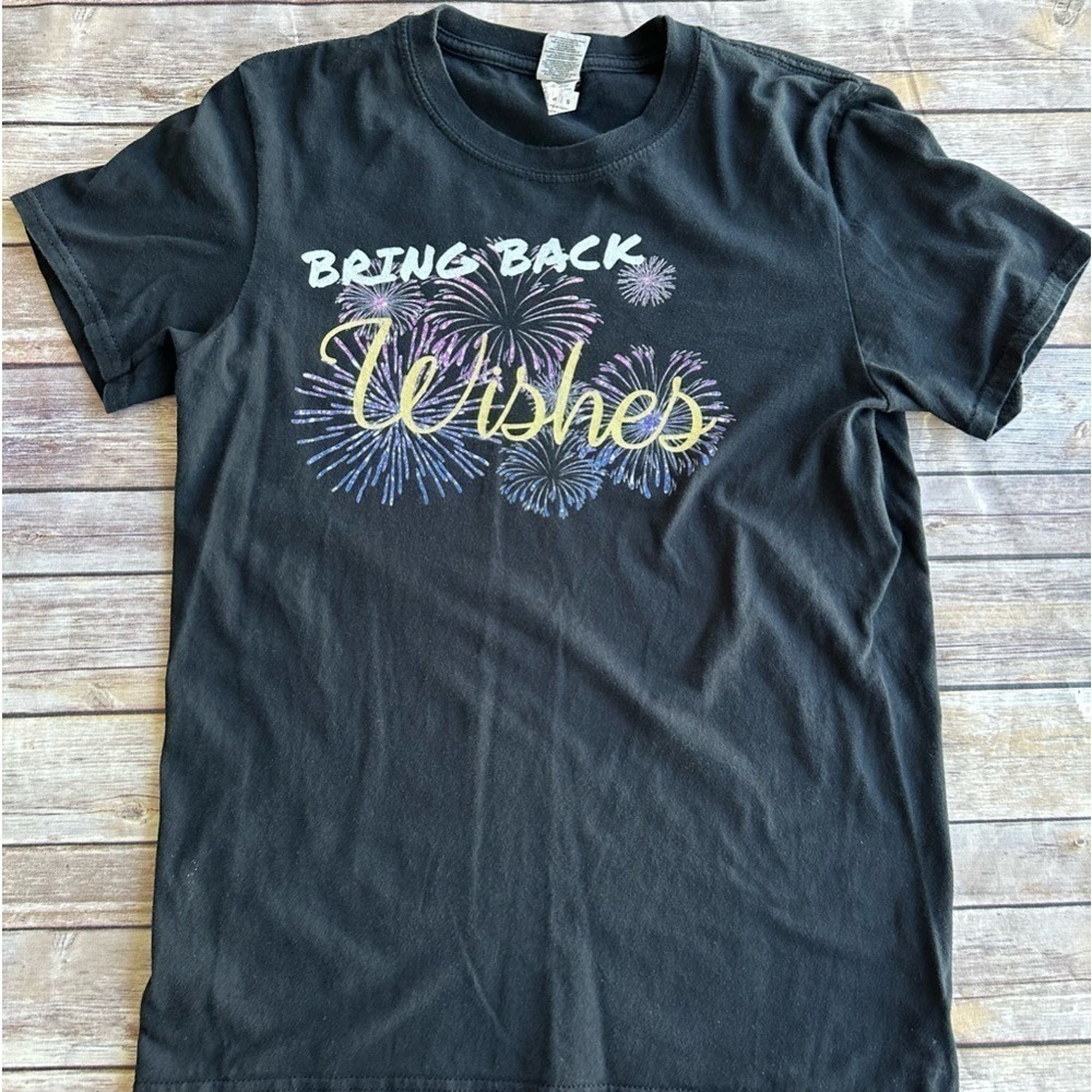 Graphic Tee Disney Parks Fireworks Bring Back Wishes Small T-Shirt Black Top - Picture 6 of 9